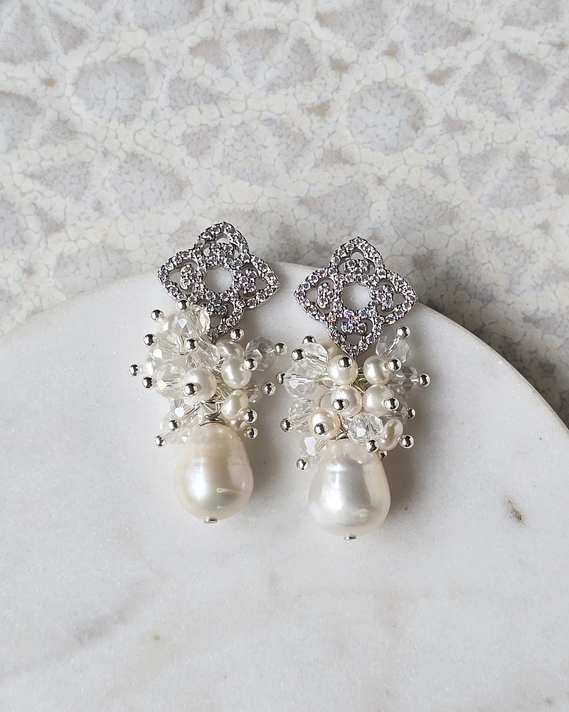 Aros rombo vintage, perla de río y racimo