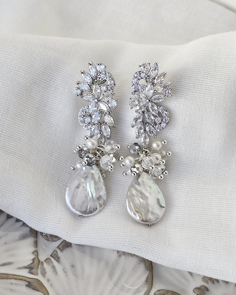 Aros circonita perla natural y racimo