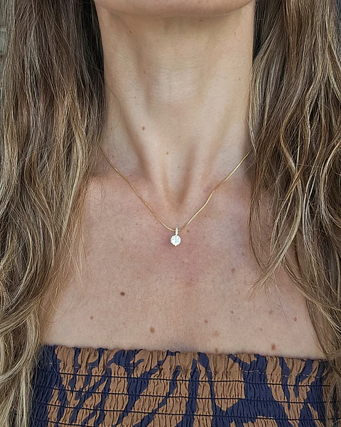 Collar punto de luz colgante gold
