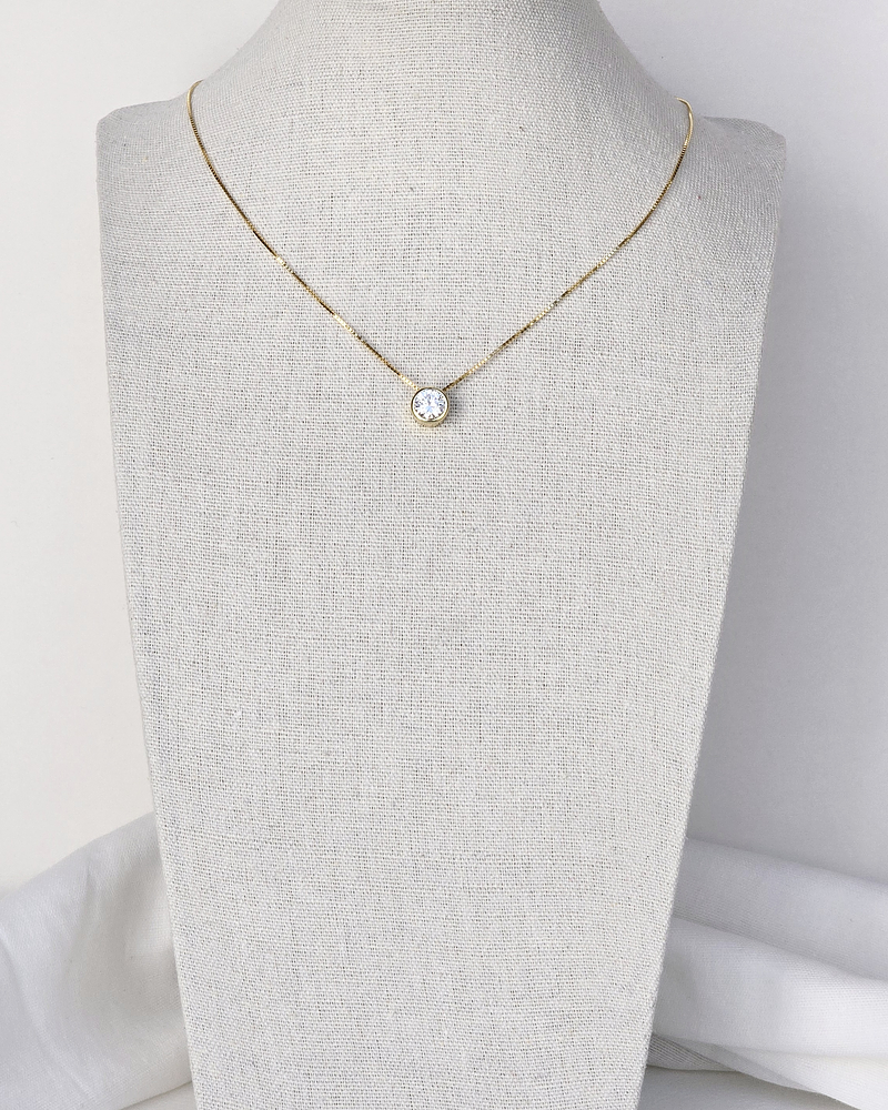Collar punto de luz de mediano gold