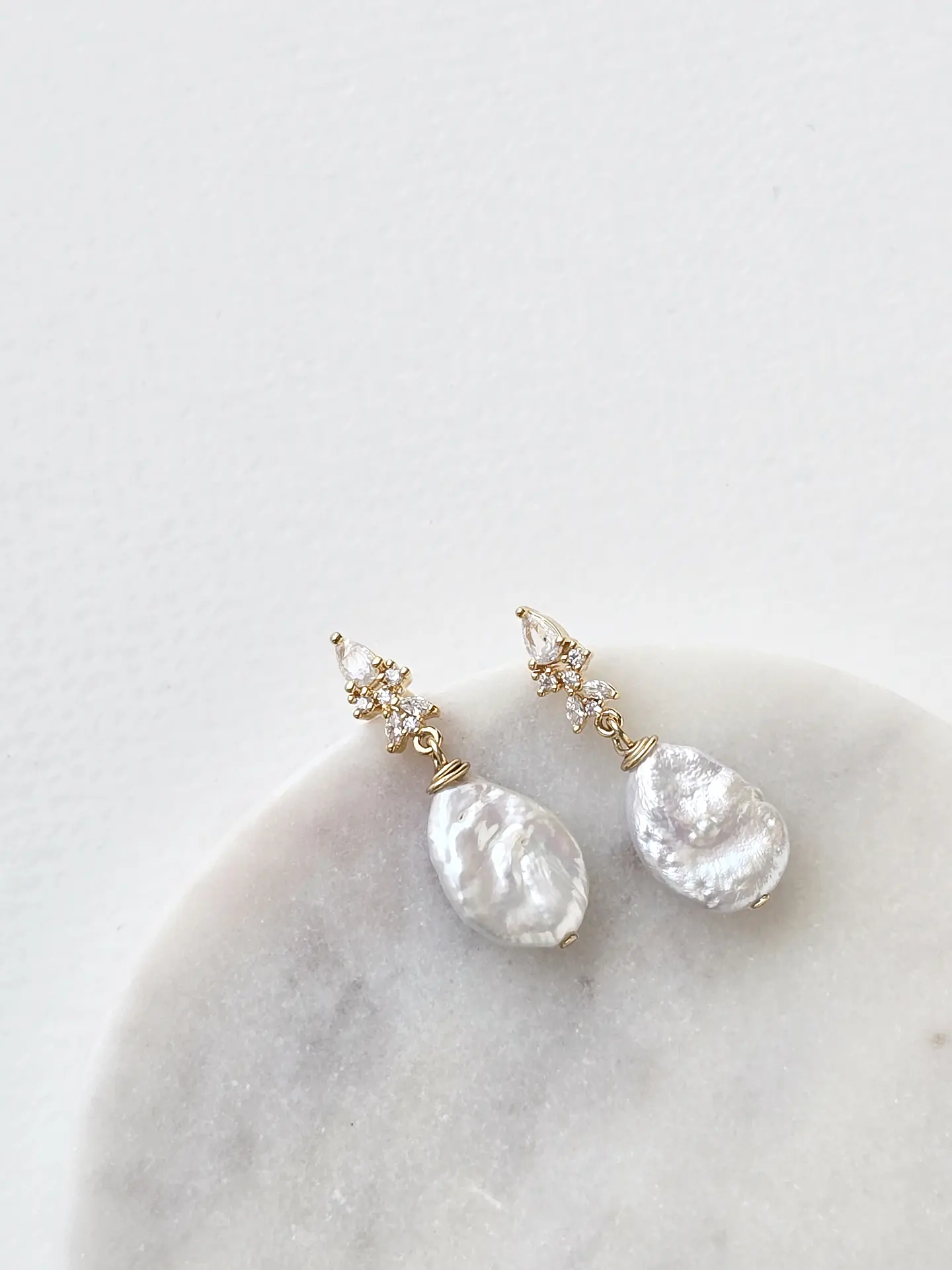 Aros circonita y perla natural oro 6
