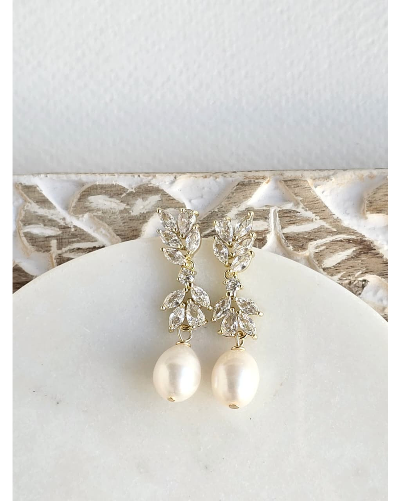 Aros circonita perla natural oro