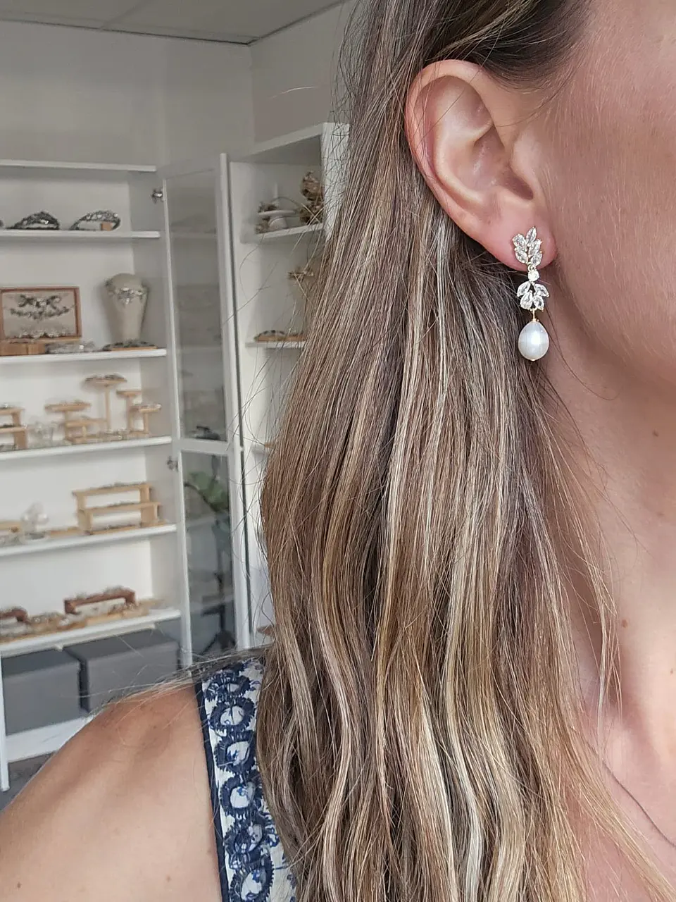 Aros circonita perla natural oro 3