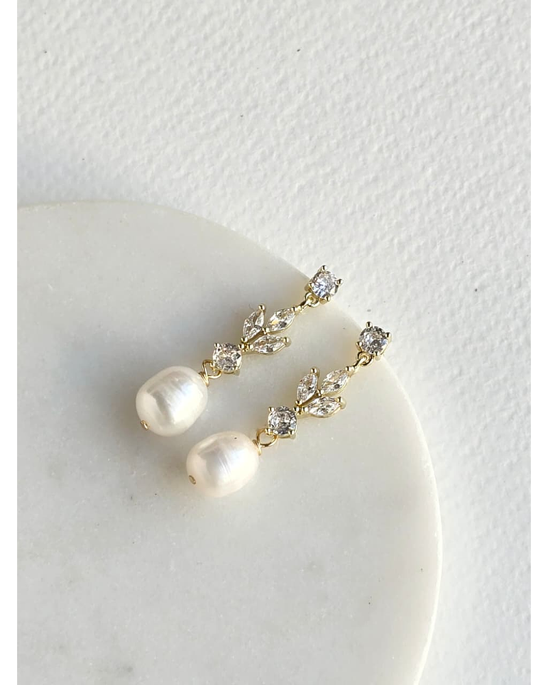 Aros circonitas y perla natural gold