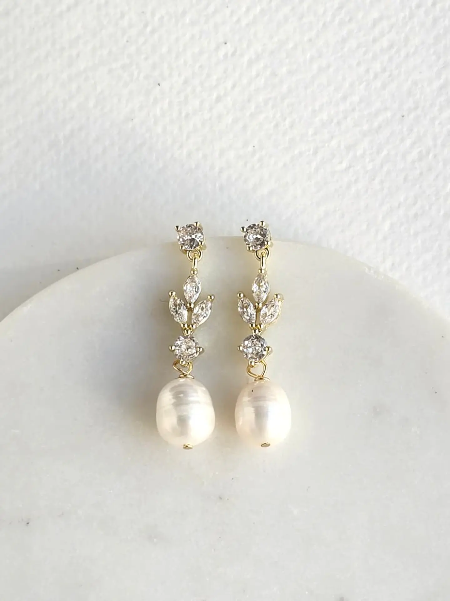 Aros circonitas y perla natural gold 2