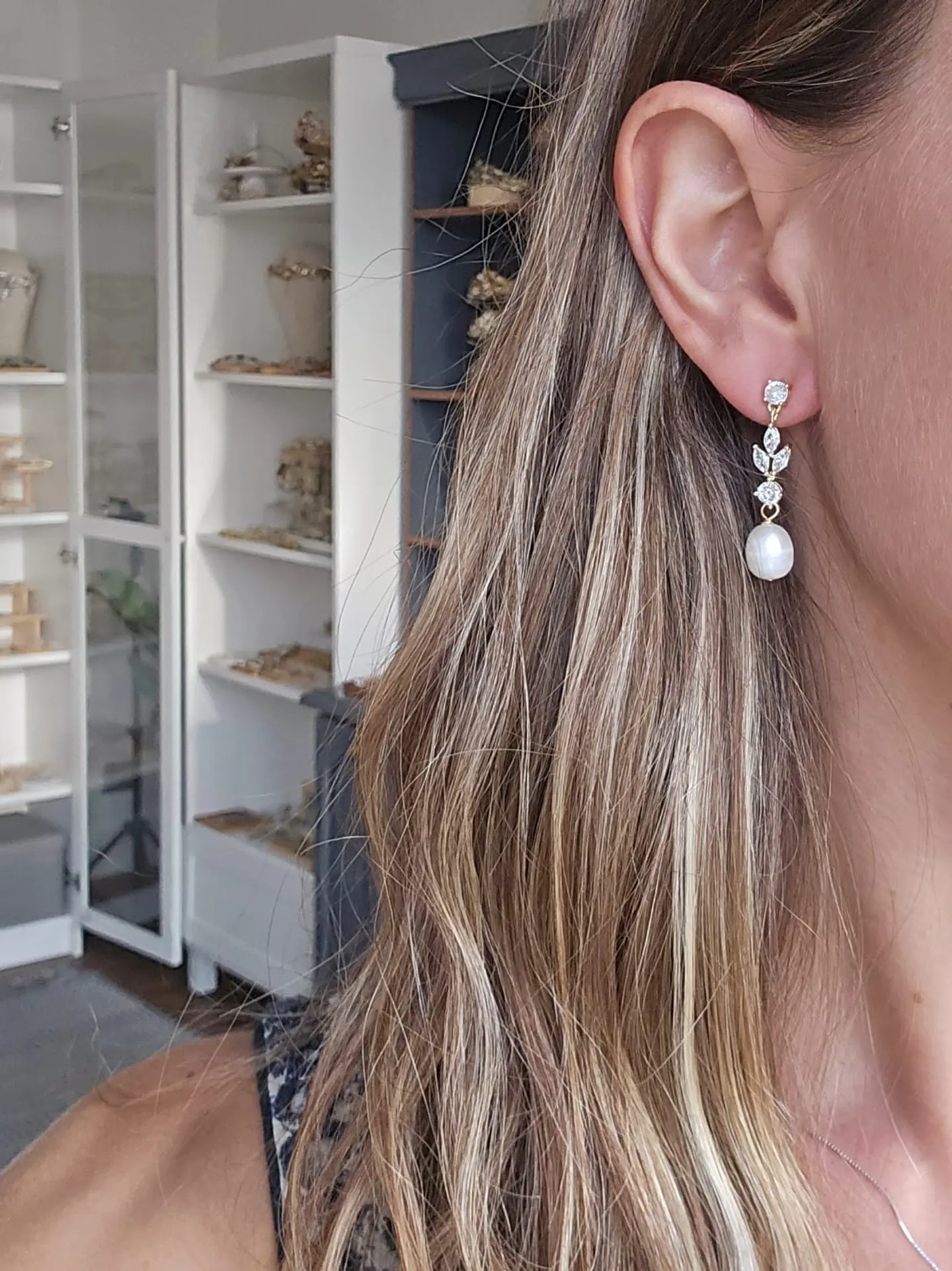 Aros circonitas y perla natural gold 3