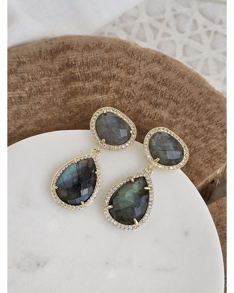 Aros labradorita rodeado de circonitas