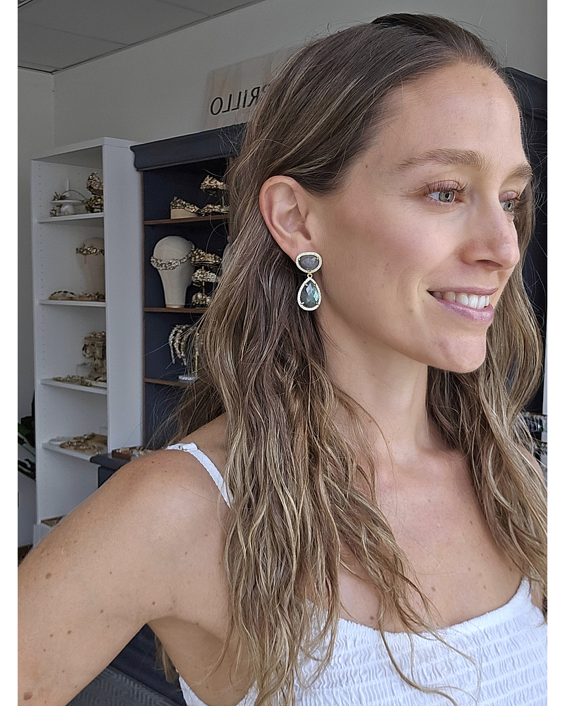 Aros labradorita rodeado de circonitas