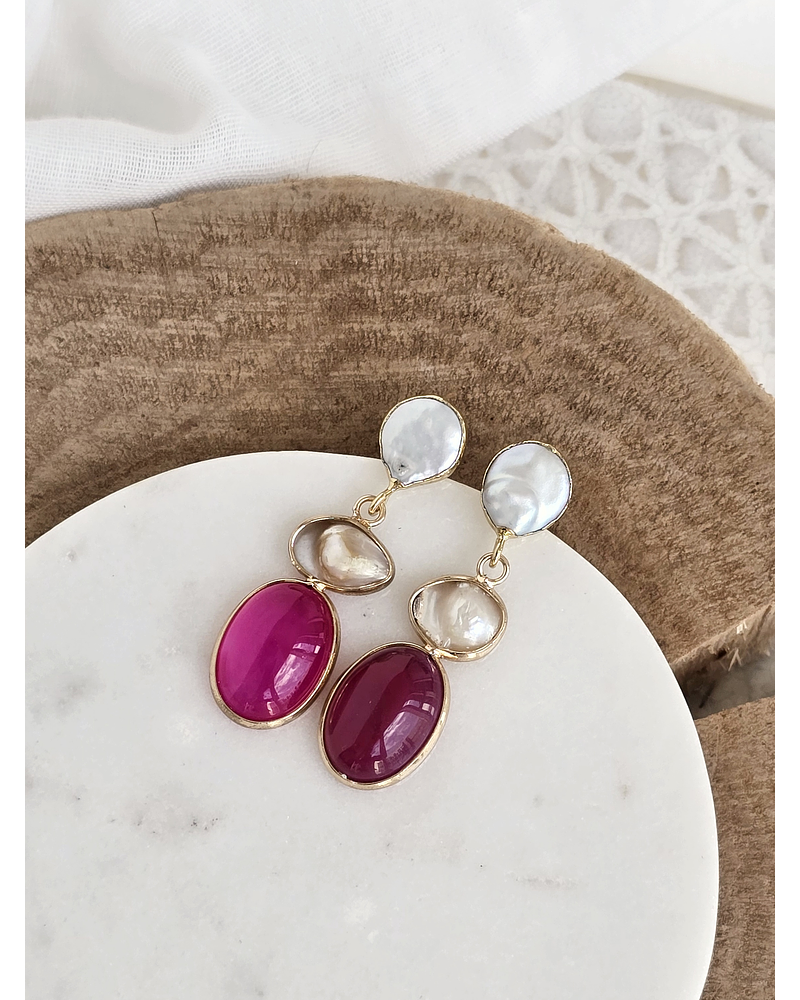 Aros perla y piedra fucsia