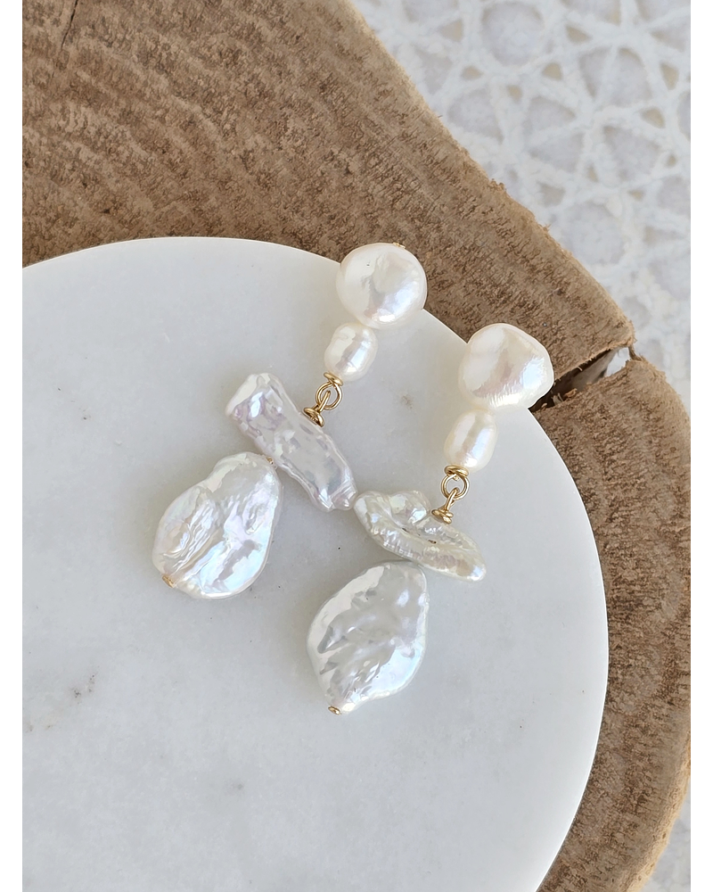 Aros perlas distintas formas dorado