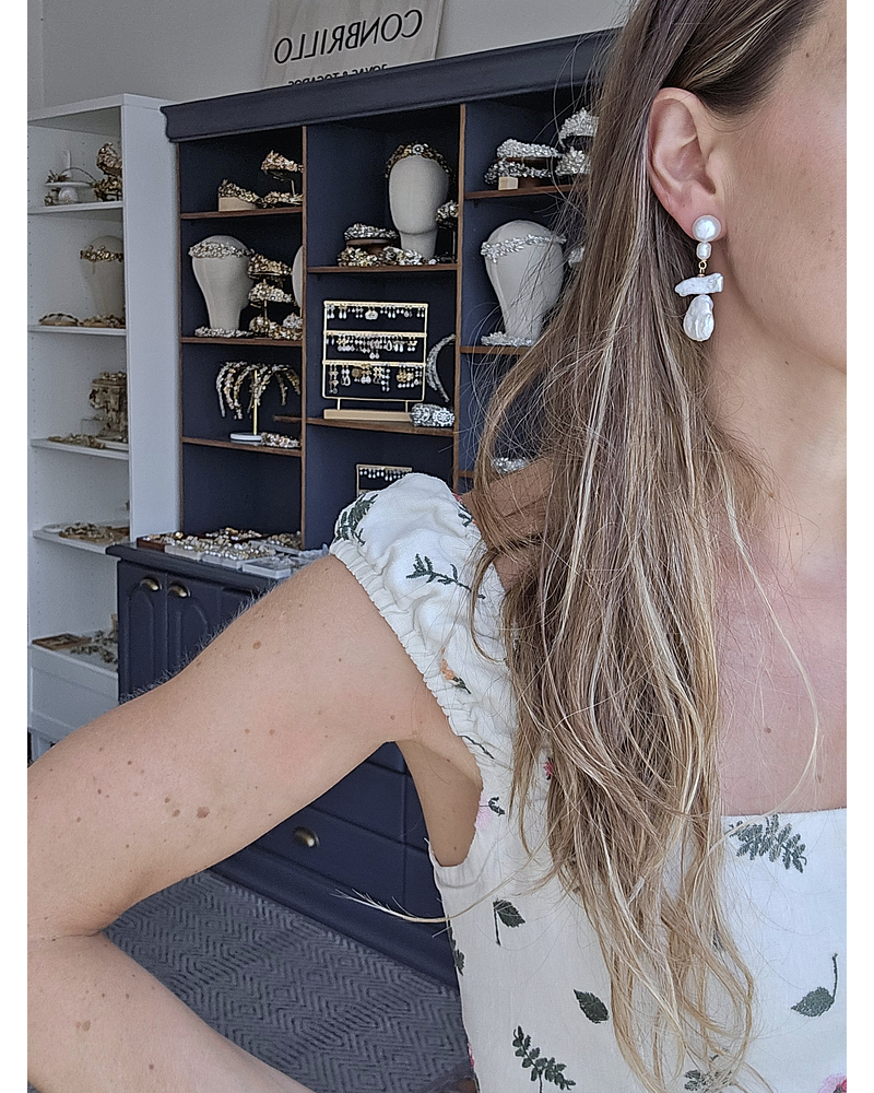 Aros perlas distintas formas dorado