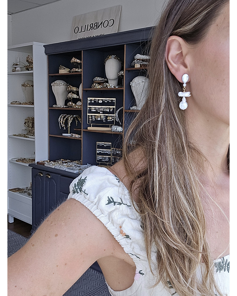 Aros perlas dorados distintas formas diseño 3