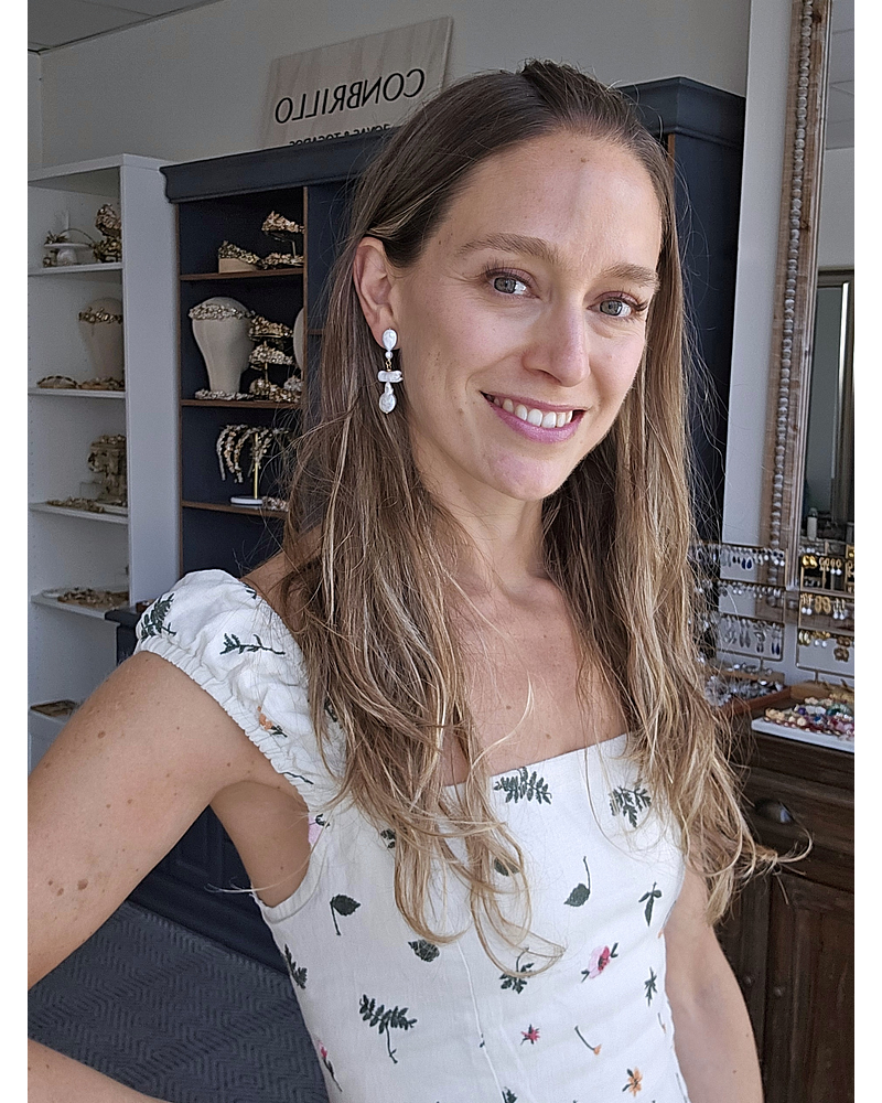 Aros perlas dorados distintas formas diseño 3