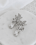 Aros de flor con circón y racimo