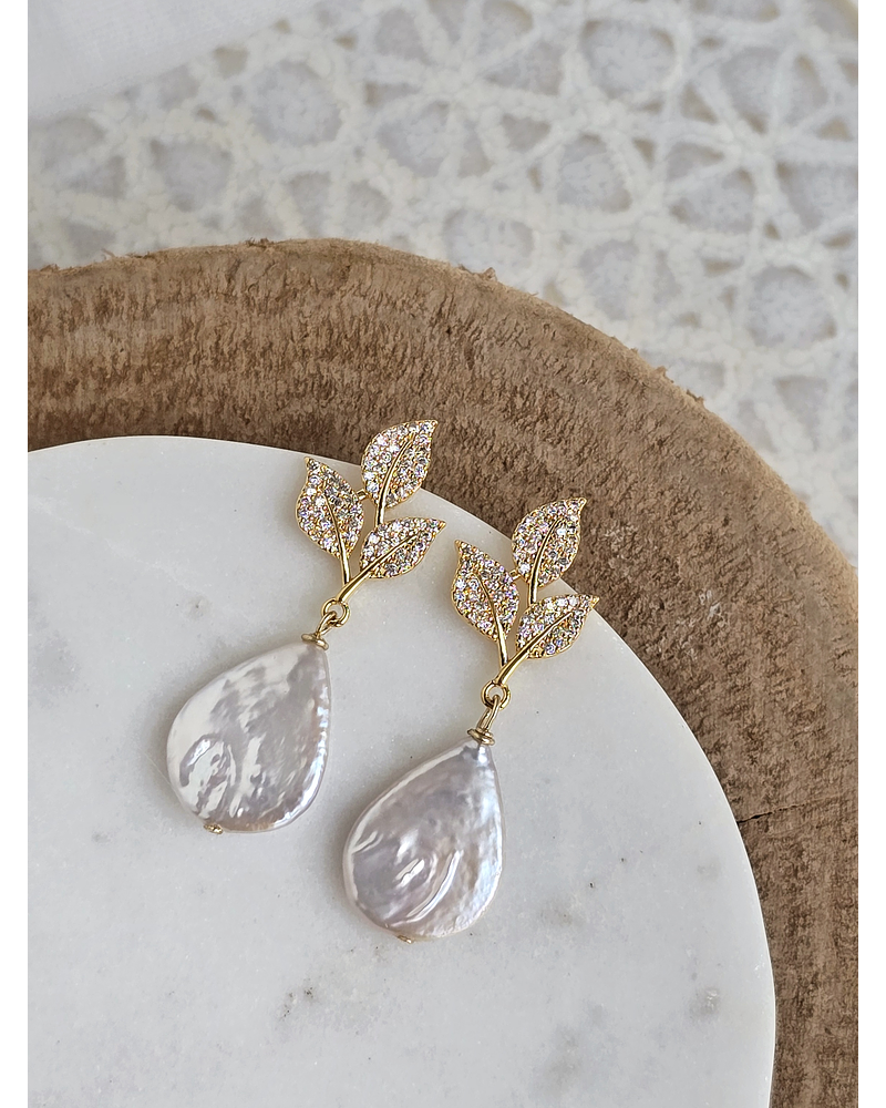 Aros hojas circonitas y perla natural