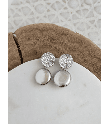 Aros circulares micro circonitas y perla redonda