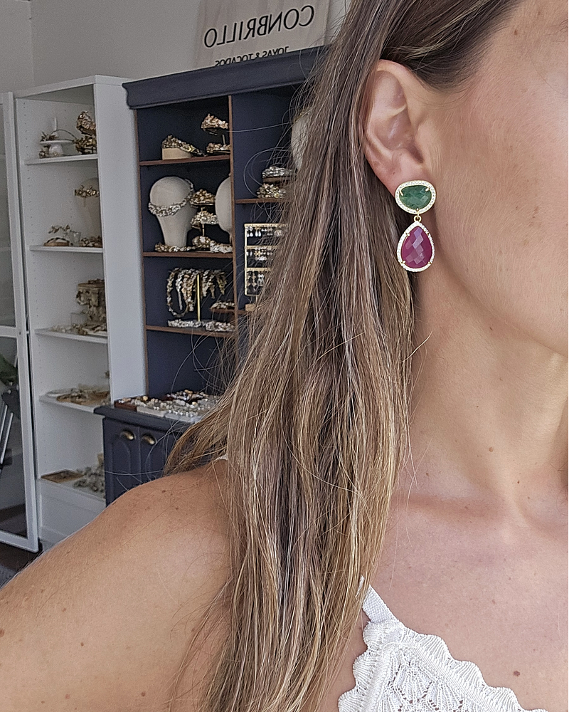 Aros piedras naturales verde y fucsia