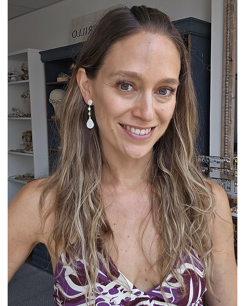 Aros circonitas y perla natural barroca