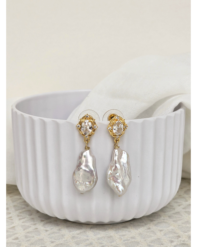 Aros vintage con perla natural barroca