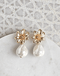 Aros flor con perla 