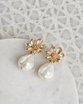 Aros flor con perla 