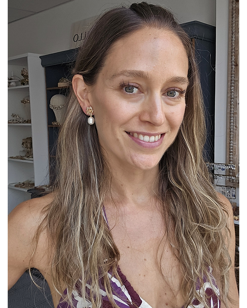 Aros flor calada y perla