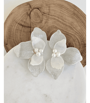 Aros media flor doble anacarada y plata