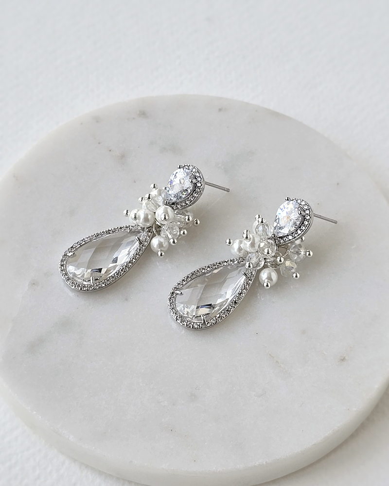 Aros de circonita cristal transparente y racimo