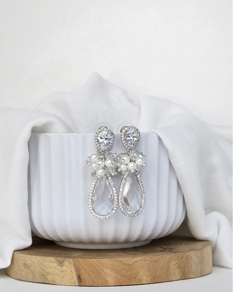 Aros de circonita cristal transparente y racimo