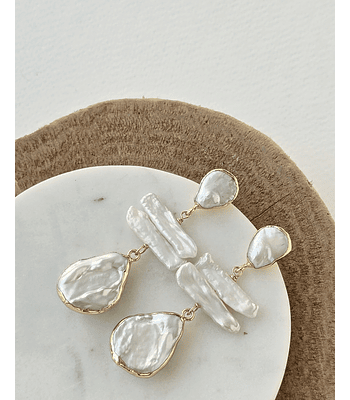 Aros irregulares de perlas grandes