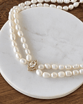 Choker doble de perlas con centro vintage oro
