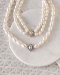 Choker doble de perlas con centro vintage oro