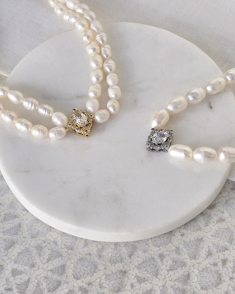 Choker de perlas centro vintage plata