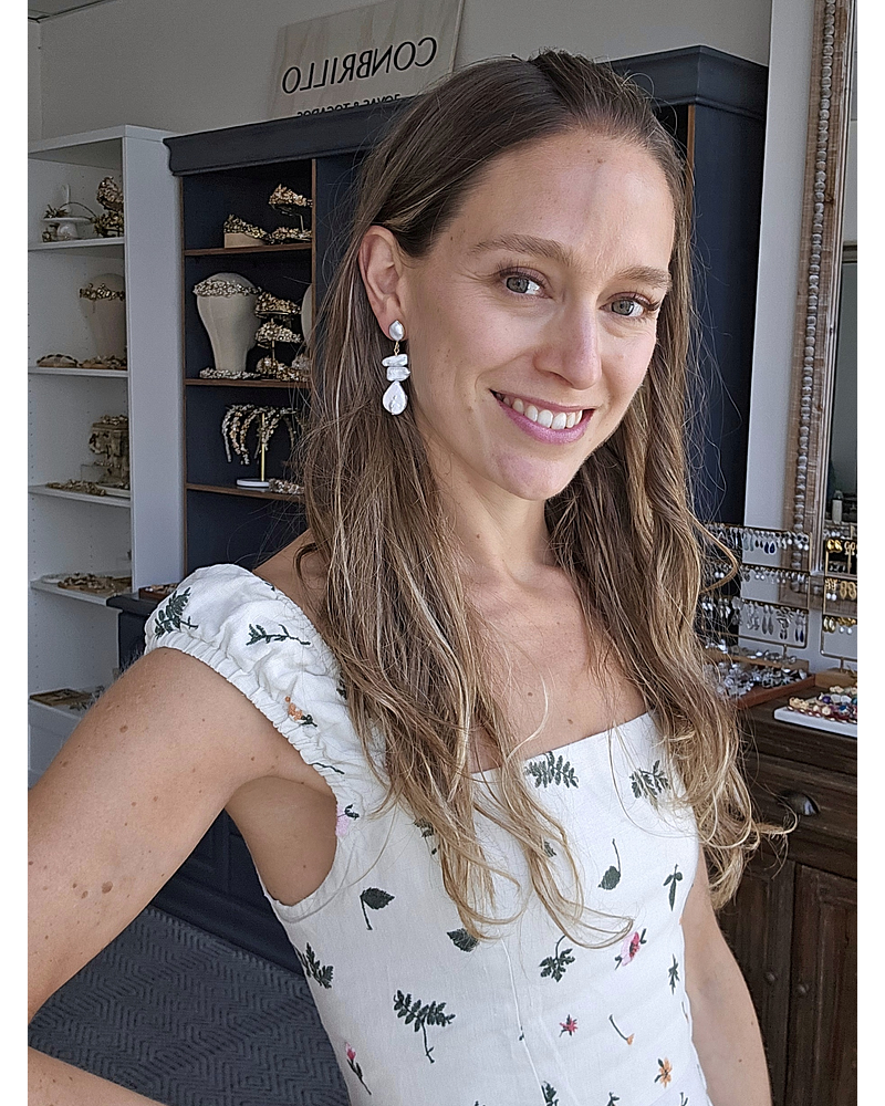 Aros perlas irregulares distintas formas dorados