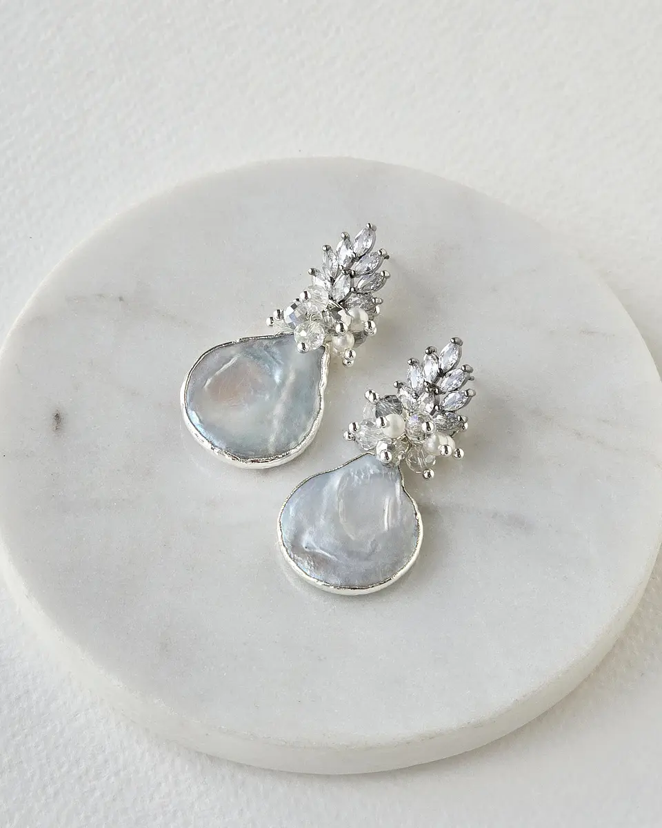 Aros circonitas, perla natural y racimo 1