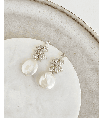 Aros circonitas y perla barroca