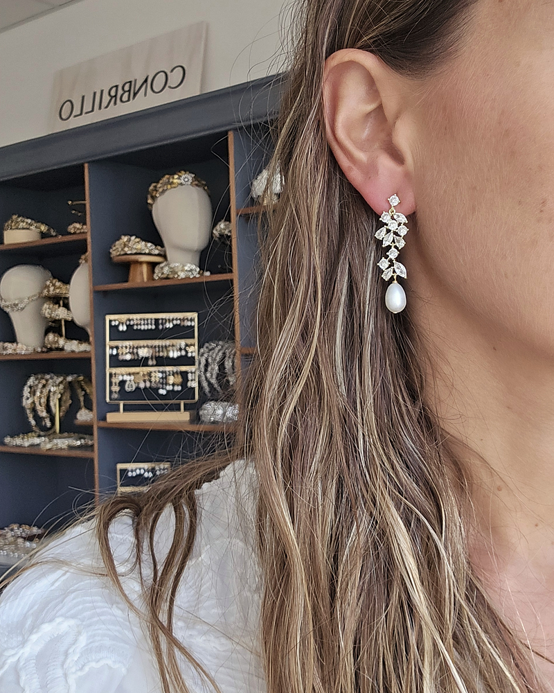 Aros cascada circonitas y perla gold