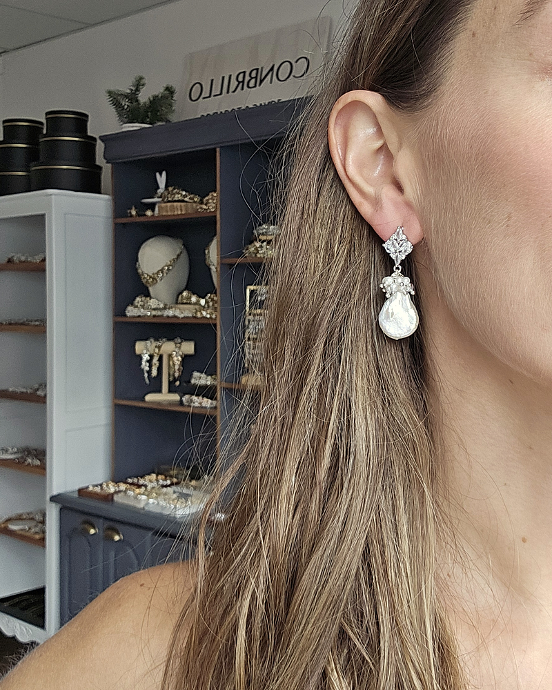 Aros vintage, perla y racimo