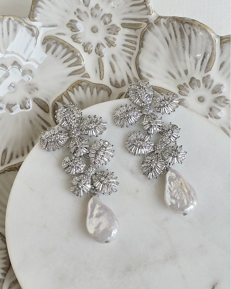 Aros doble flor perla barroca