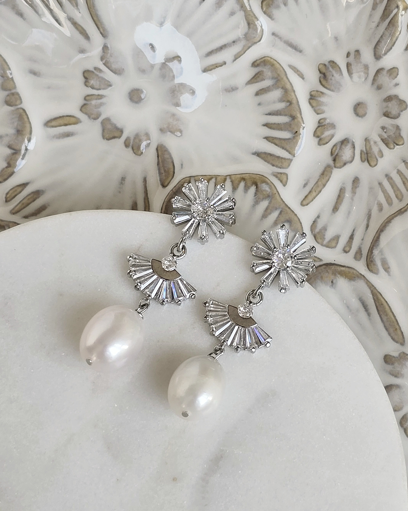 Aros retro circonitas y perla de río