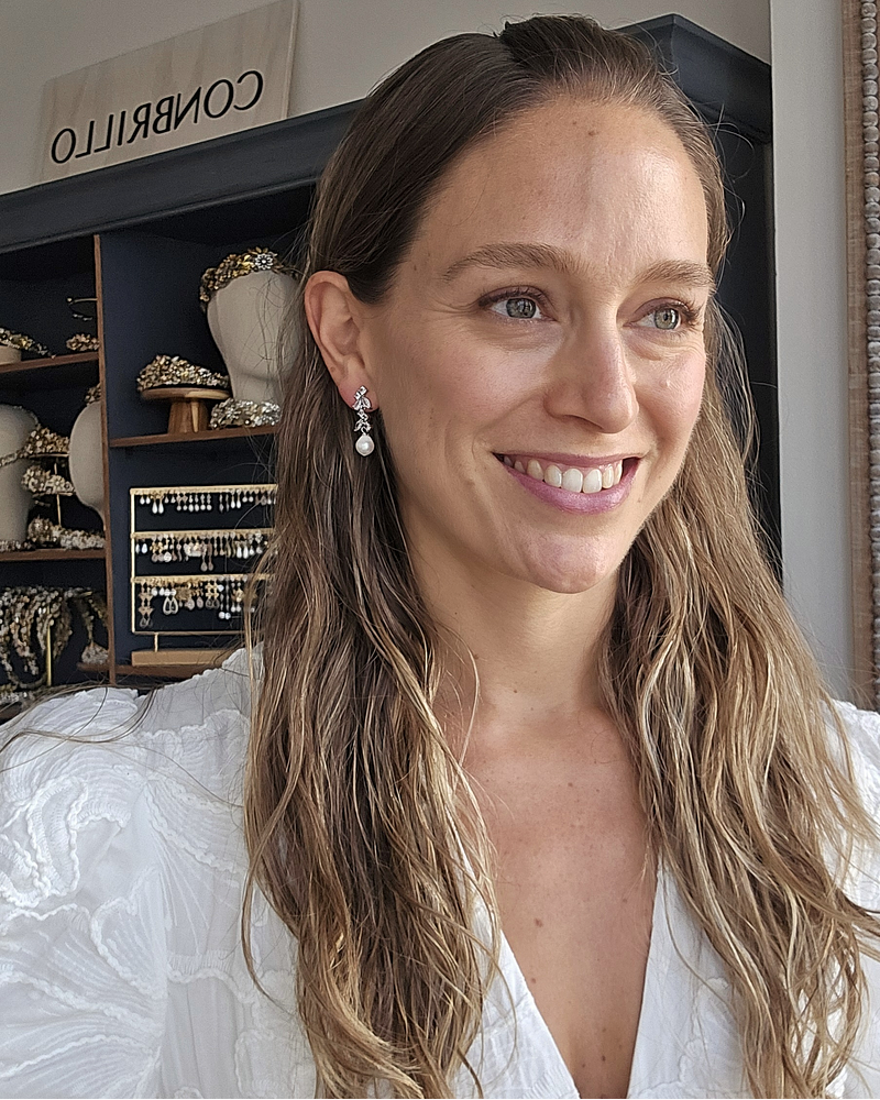 Aros pequeños de circonitas y perla de río