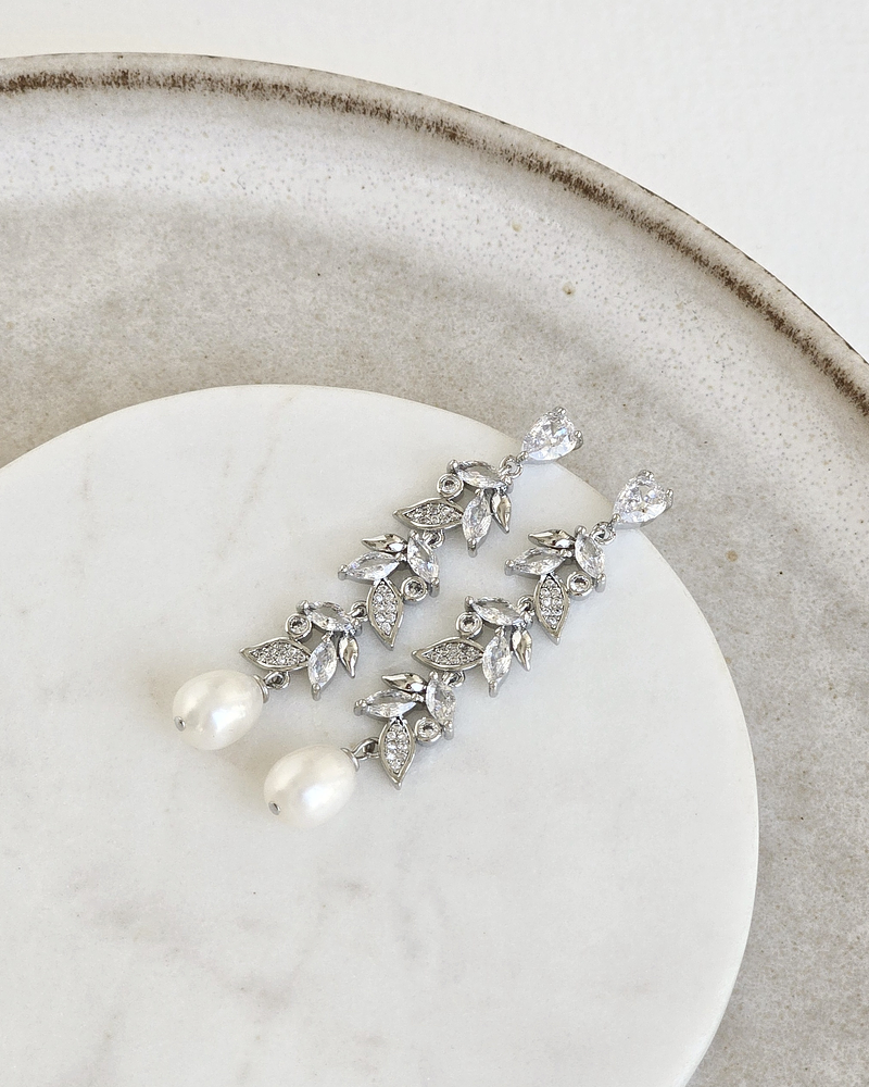 Aros hojitas de circonitas y perla de río