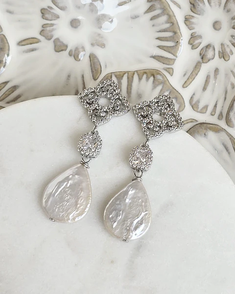 Aros vintage circonitas y perla natural