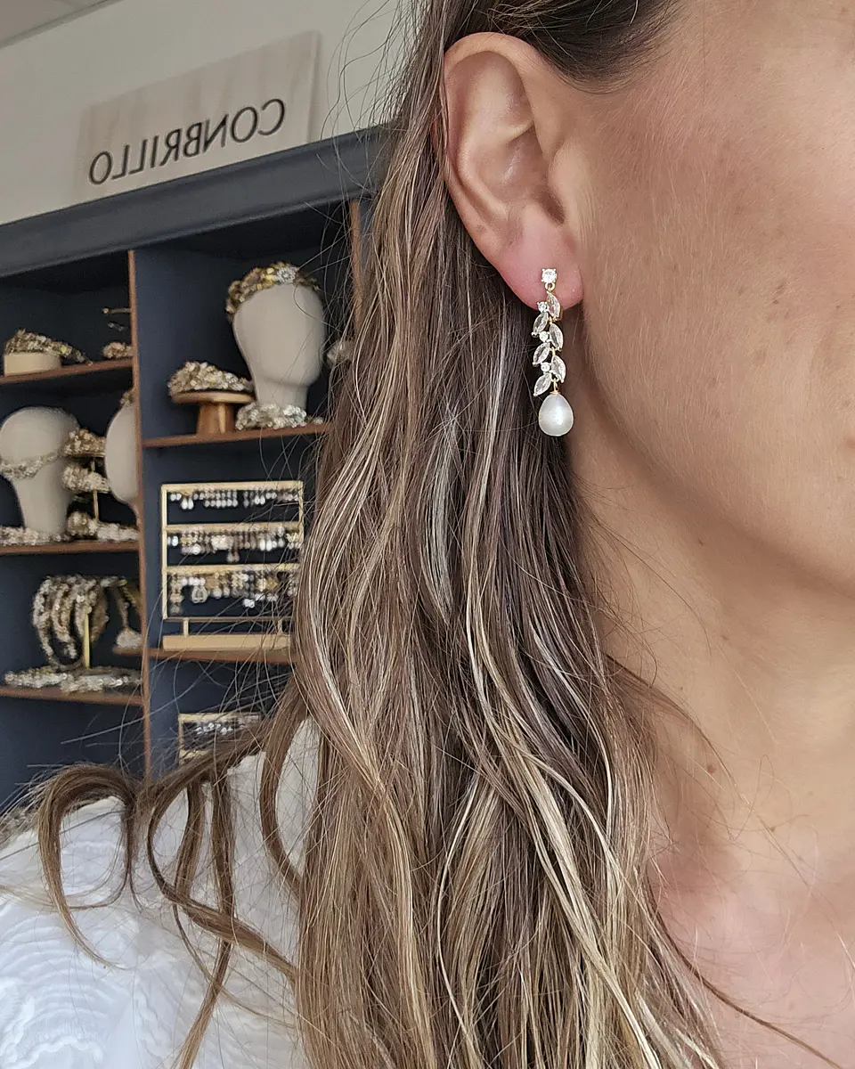Aros hojitas de circonitas, perla de río oro 2