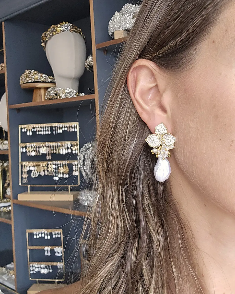 Aros orquídea micro circonitas, perla barroca y racimo 4