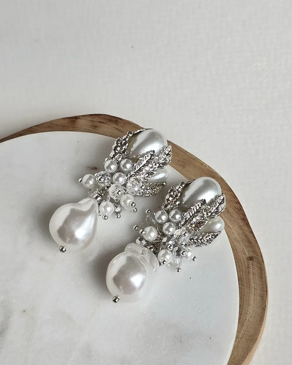Aros Perlas fantasía con racimo 1
