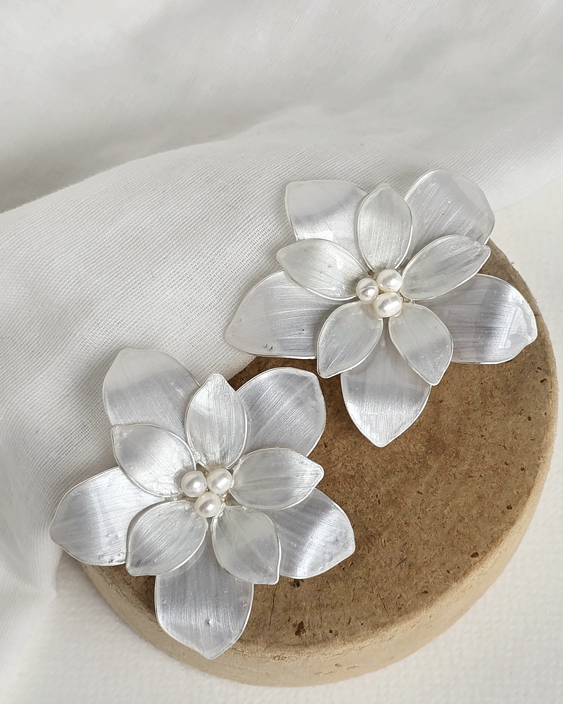 Set 2 pines flores de 6 cms plateado