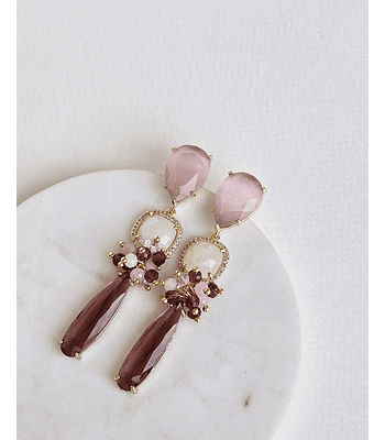Aros largos rosa, blanco y burdeo con racimo