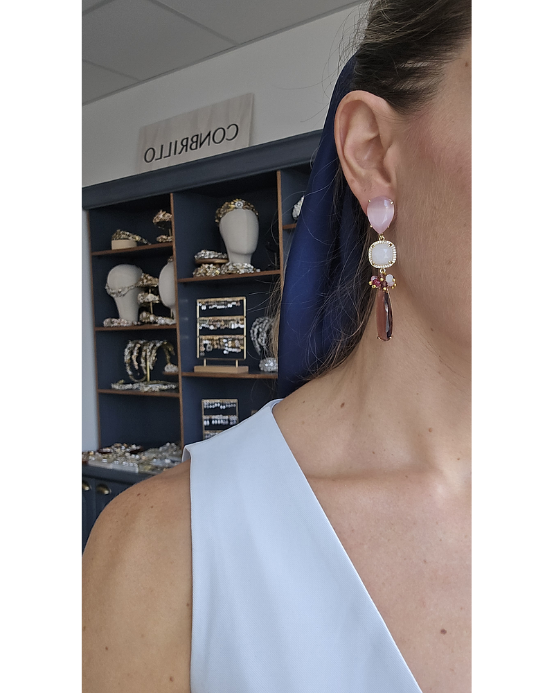 Aros largos rosa, blanco y burdeo con racimo