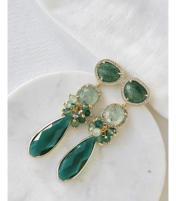 Aros largos verdes con racimo